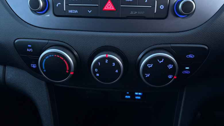 Hyundai i10 1.0 Play 5dr Petrol Hatchback